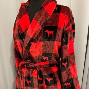 🎁🎄PINK super soft Christmas robe🎁🎄